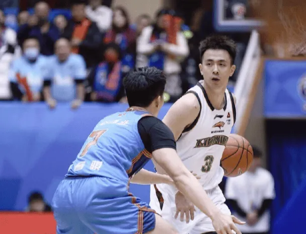 开云体育-赵继伟工作室发文：这一路很艰难，非常感谢所有支持的球迷